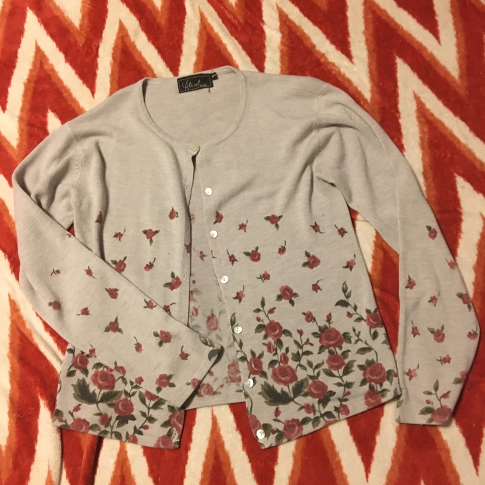Atricot Cardigan with Rose Pattern